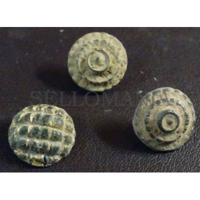 3 SMALL ANTIQUE BUTTON CENTURY XVIII OLD BOUTON BUTTON BOTON SEE MY SHOP CCB20