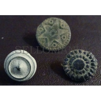 3 SMALL ANTIQUE BUTTON CENTURY XVIII OLD BOUTON BUTTON BOTON SEE MY SHOP CCB21
