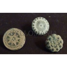 3 SMALL ANTIQUE BUTTON CENTURY XVIII OLD BOUTON BUTTON BOTON SEE MY SHOP CCB24