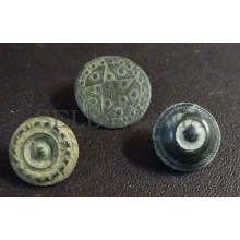 3 SMALL ANTIQUE BUTTON CENTURY XVIII OLD BOUTON BUTTON BOTON SEE MY SHOP CCB29