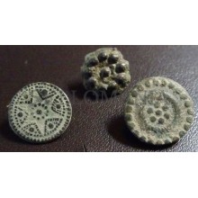 3 SMALL ANTIQUE BUTTON CENTURY XVIII OLD BOUTON BUTTON BOTON SEE MY SHOP CCB39